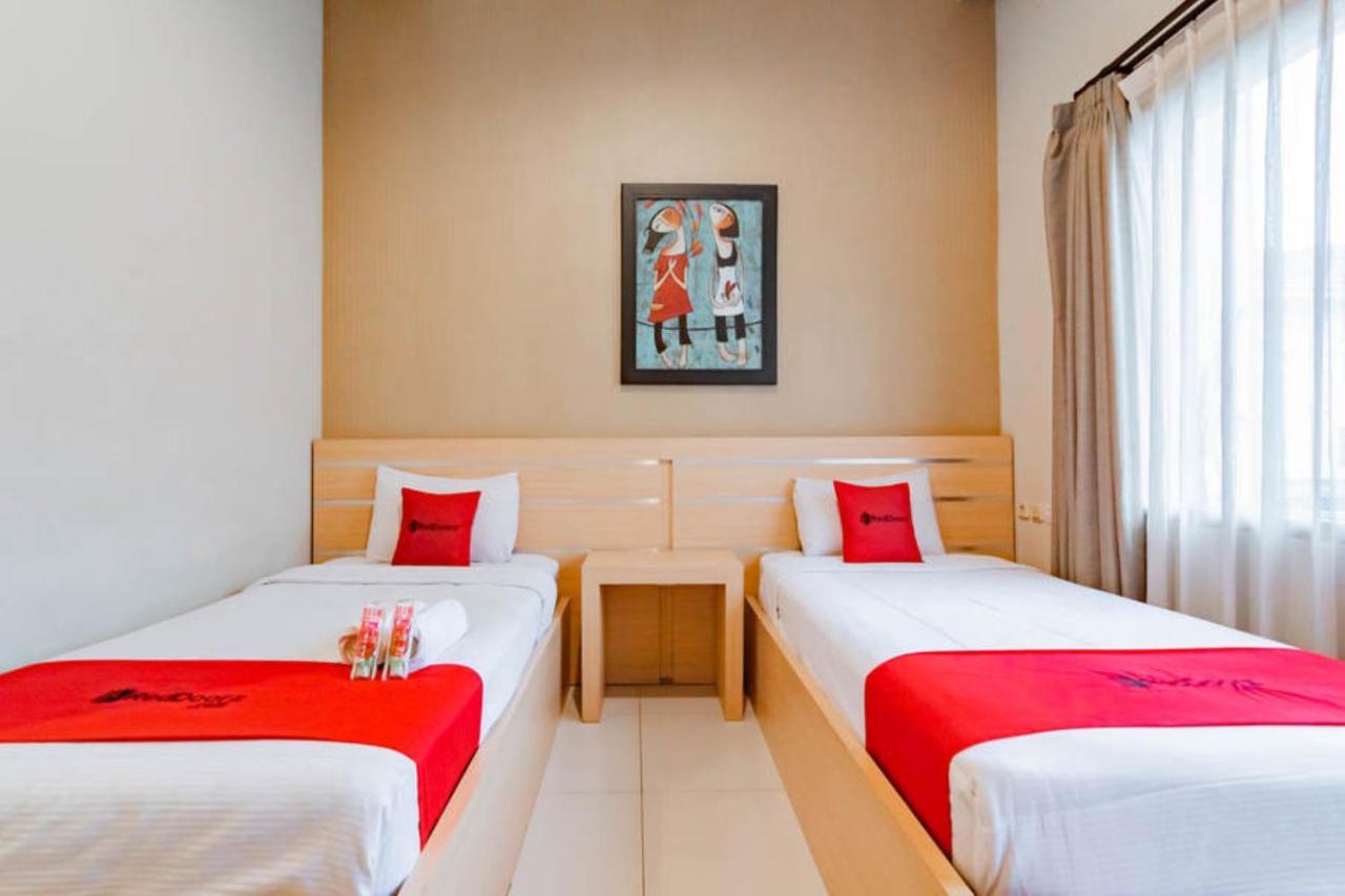 Reddoorz Near Lembang Park & Zoo 2 Hotel Exterior photo